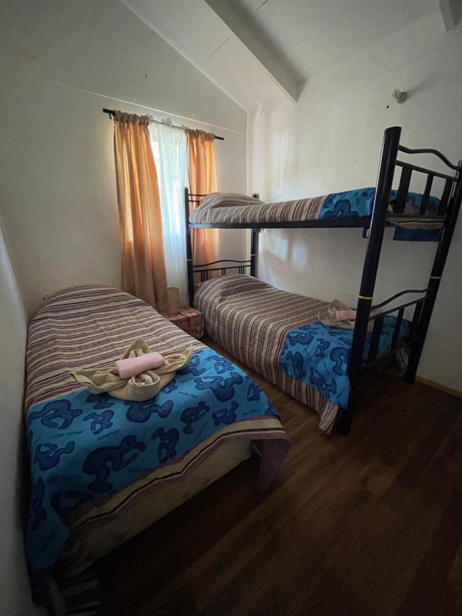 Pua Vaenga Hostel Hanga Roa Kültér fotó