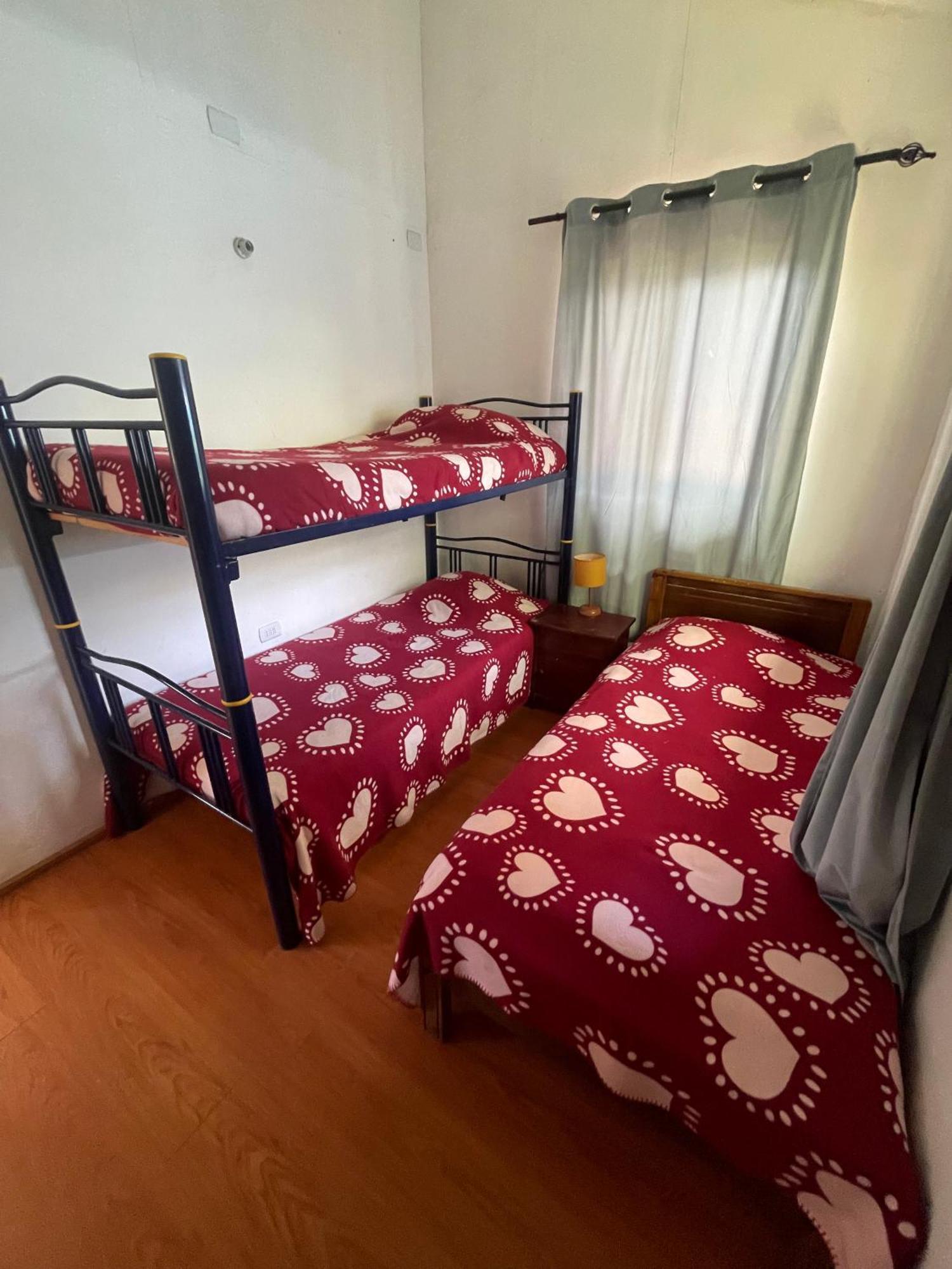 Pua Vaenga Hostel Hanga Roa Kültér fotó